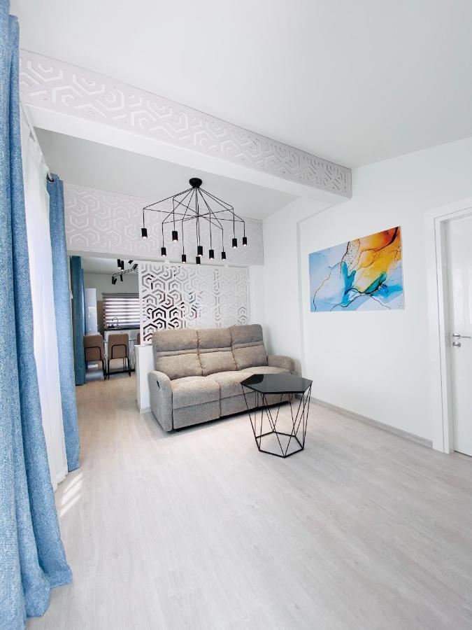 Sandy Bay Villa 아이아 나파 외부 사진
