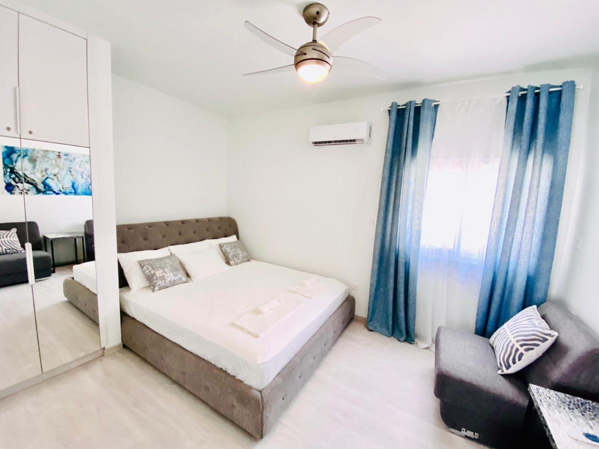 Sandy Bay Villa 아이아 나파 외부 사진
